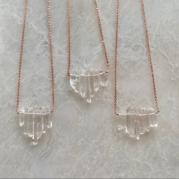 💕Host Pick💕 22K Rose Gold Crystal Necklace - Picture 2 of 3